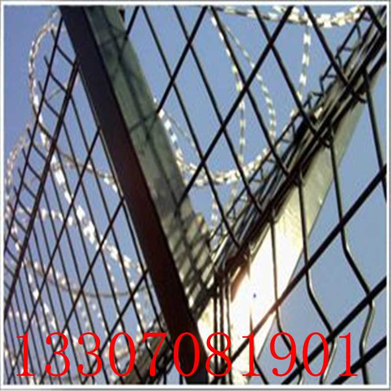 Y型護欄網(wǎng)1.jpg Y型護欄網(wǎng)1.jpg