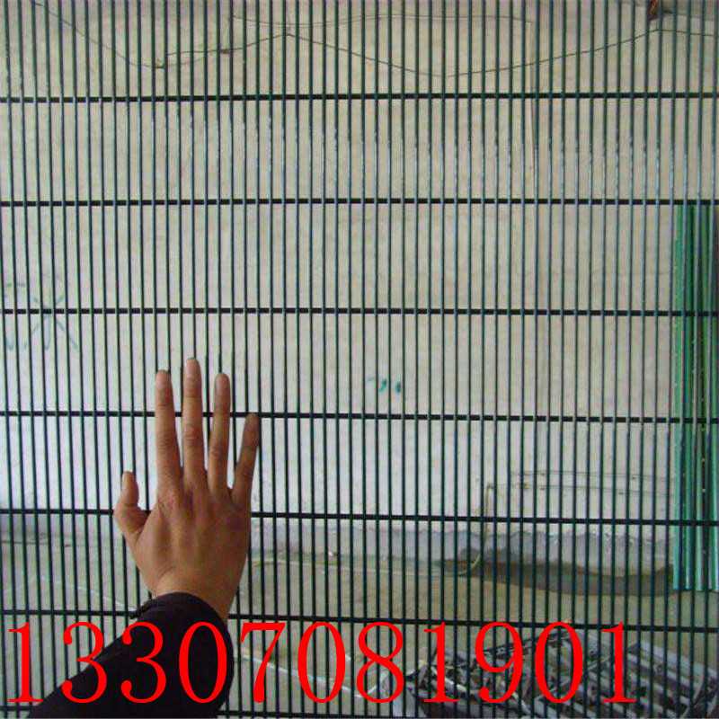 358護(hù)欄網(wǎng)7.jpg 358護(hù)欄網(wǎng)7.jpg