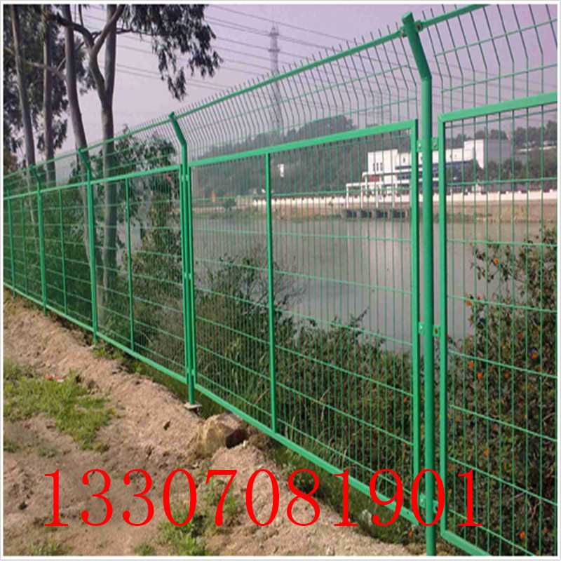 公路護欄網21.jpg 公路護欄網21.jpg