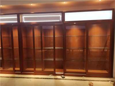 杭州展示柜定做|貨柜陳列柜|服裝道具廠家