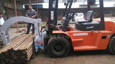 廣東諾克供應(yīng)圓木夾 木頭叉 木頭鏟 叉車屬具 抱夾