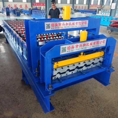 泊頭興和供應800型琉璃瓦彩鋼壓型設備仿古瓦