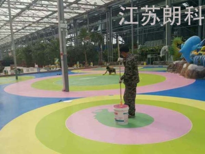 江蘇聚脲生產(chǎn)廠家供應(yīng)游樂(lè)場(chǎng)環(huán)保彩色防水耐磨地坪涂料