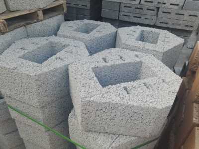 生產(chǎn)銷售透水磚