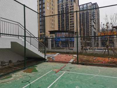 南昌市學校勾花網 排球場隔離網 定制體育場護欄網新建區生產廠家