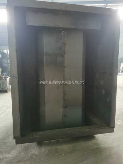 正規的混凝土澆筑U型流水槽模具生產廠家，混凝土澆筑U型流水槽模具可來圖定制