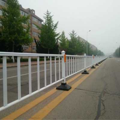 公路防撞欄桿市政道路欄桿應用廣泛美觀耐用