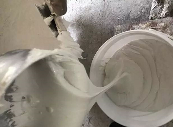 刮膩子手法圖解，如何將膩子刮得又快又好？就這么簡單！ 涂料在線,coatingol.com